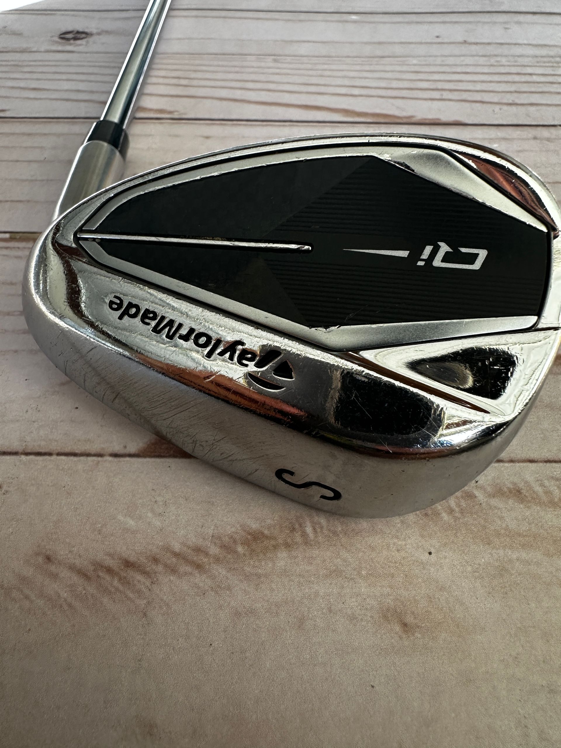 TaylorMade Qi Sand Wedge- KBS Max MT R85