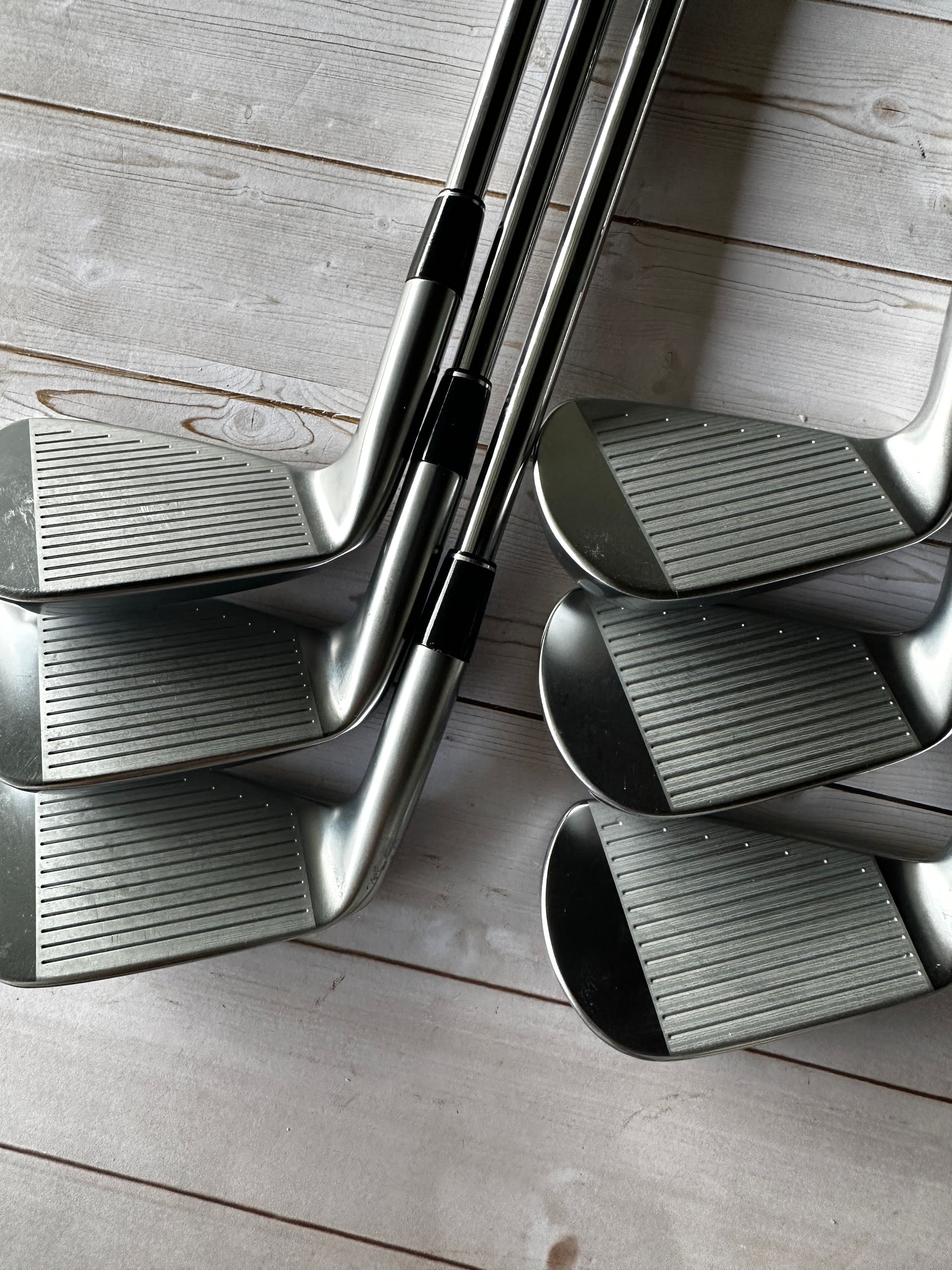 Srixon ZXi5 iForged 5-P (6pcs) Iron Set- KBS Tour 120S