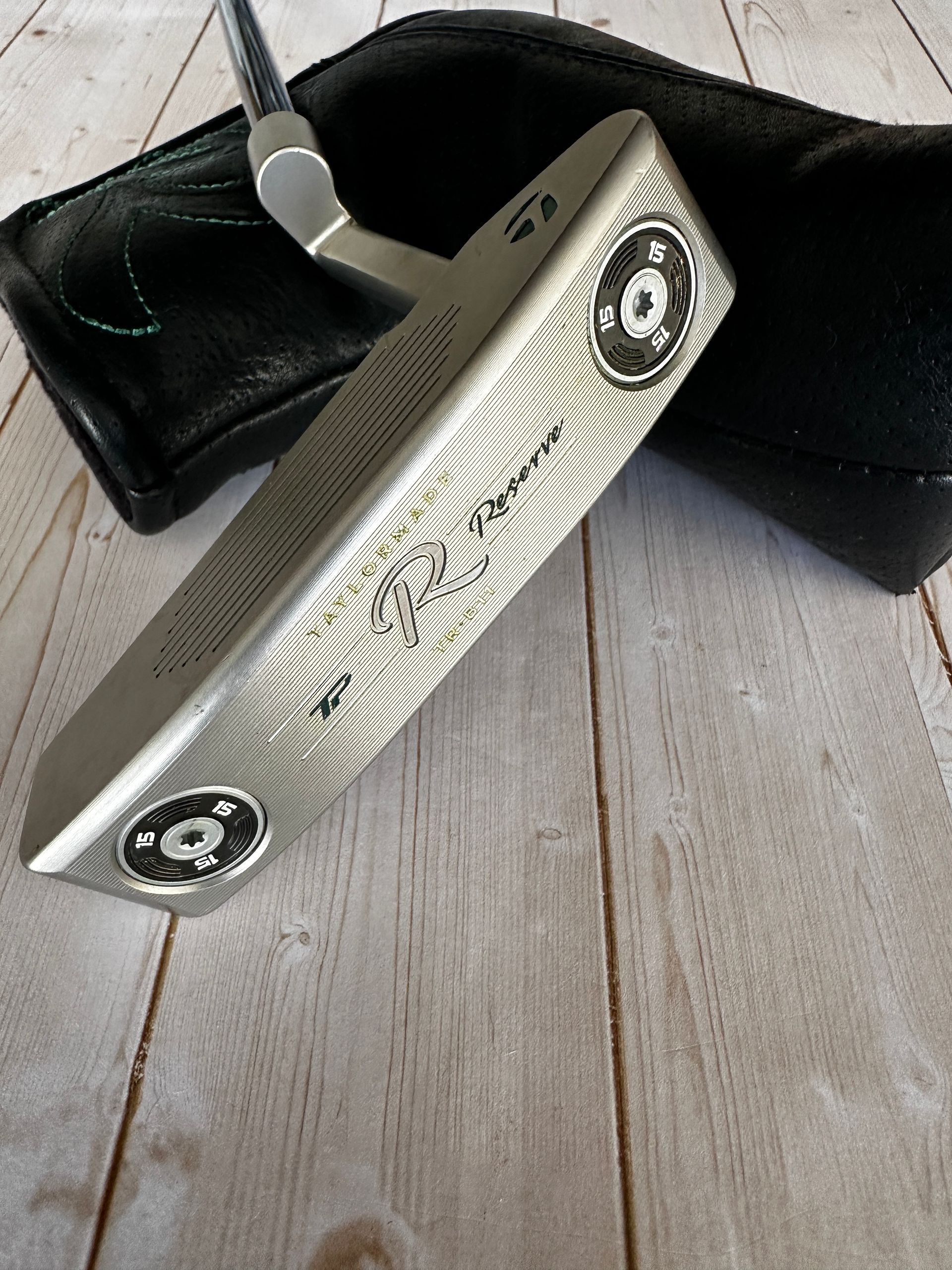 TaylorMade TP Reserve TR-B11 33in Putter- Black Gloss Shaft