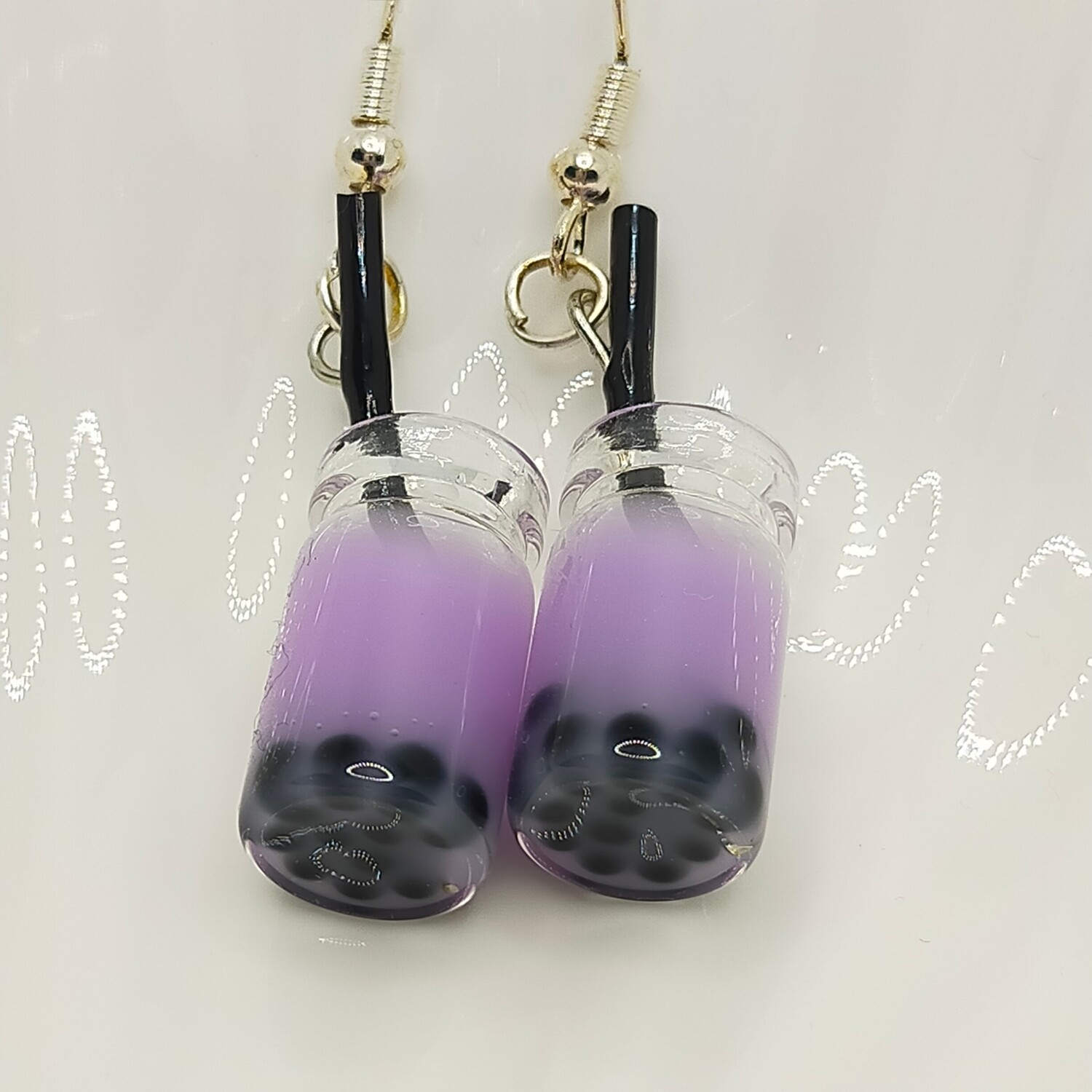 Buble Tee Ohrringe in verschiedenen Farben 