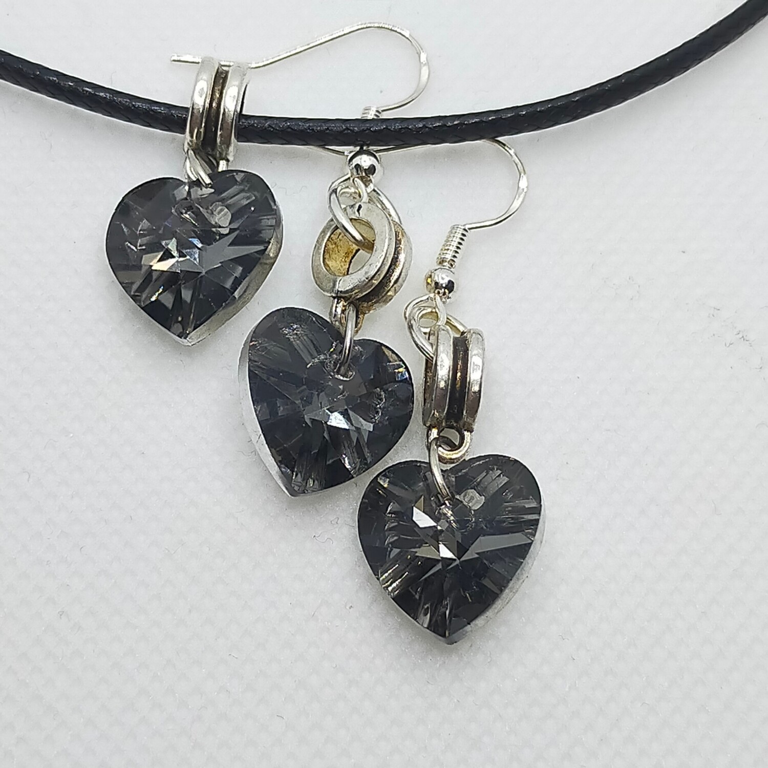 Graues Kristall-Halsketten-Ohrring-Set