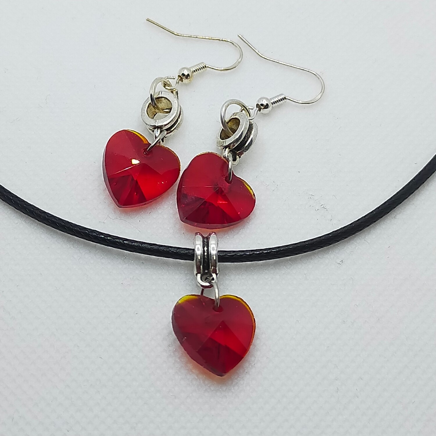 Rotes Kristall-Halsketten-Ohrring-Set