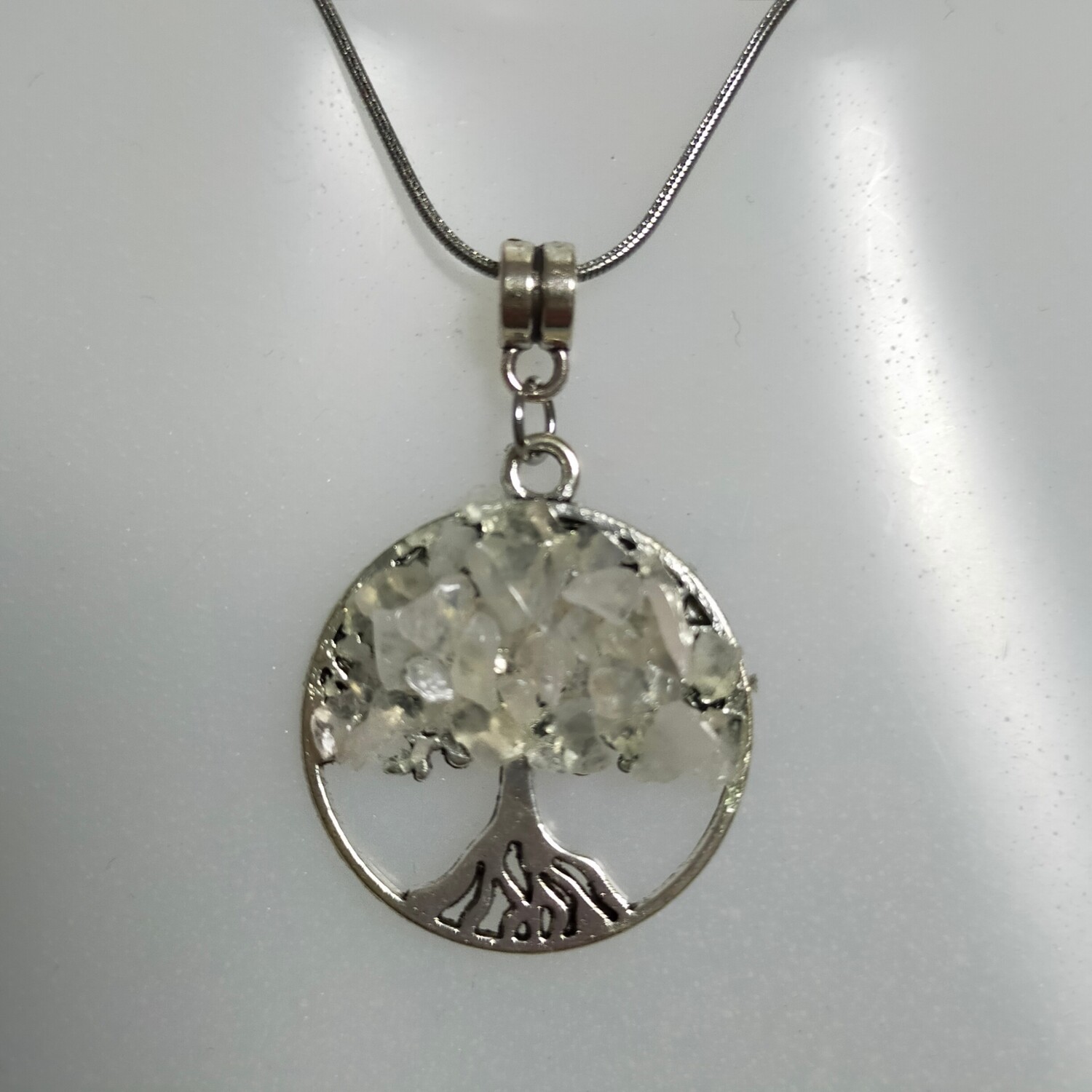 Edelsteine und Halbedelsteine Halskette