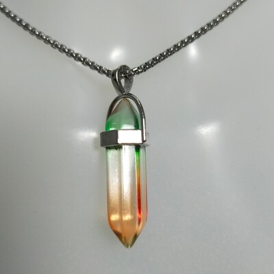 Edelstahlkette mit Kristallstein-Anhänger