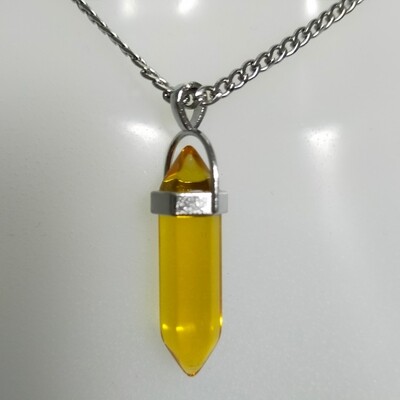 Edelstahlkette mit Kristallstein-Anhänger