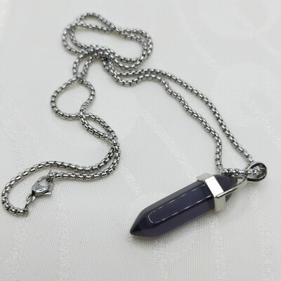 Edelstahlkette mit Kristallstein-Anhänger