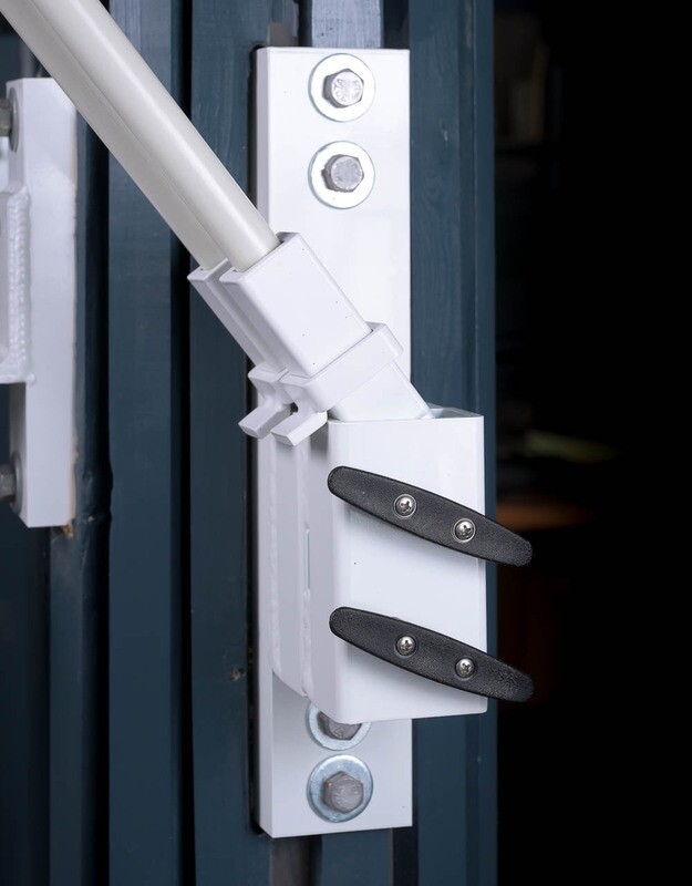 Dual system pivot piling mounted mooring whips for boats over 40 feet.