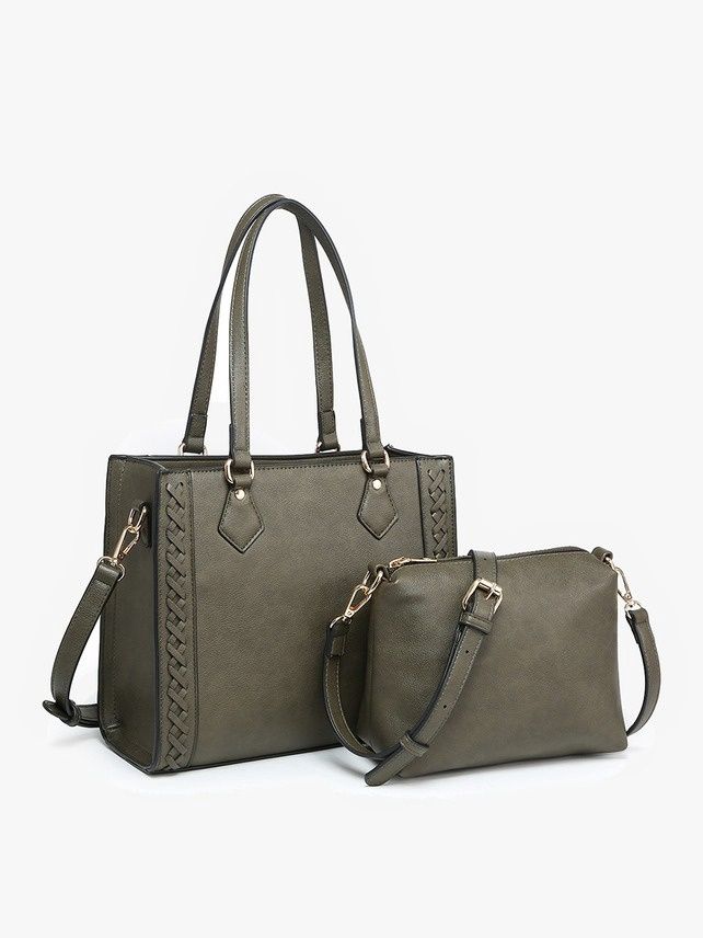 Betsy Satchel