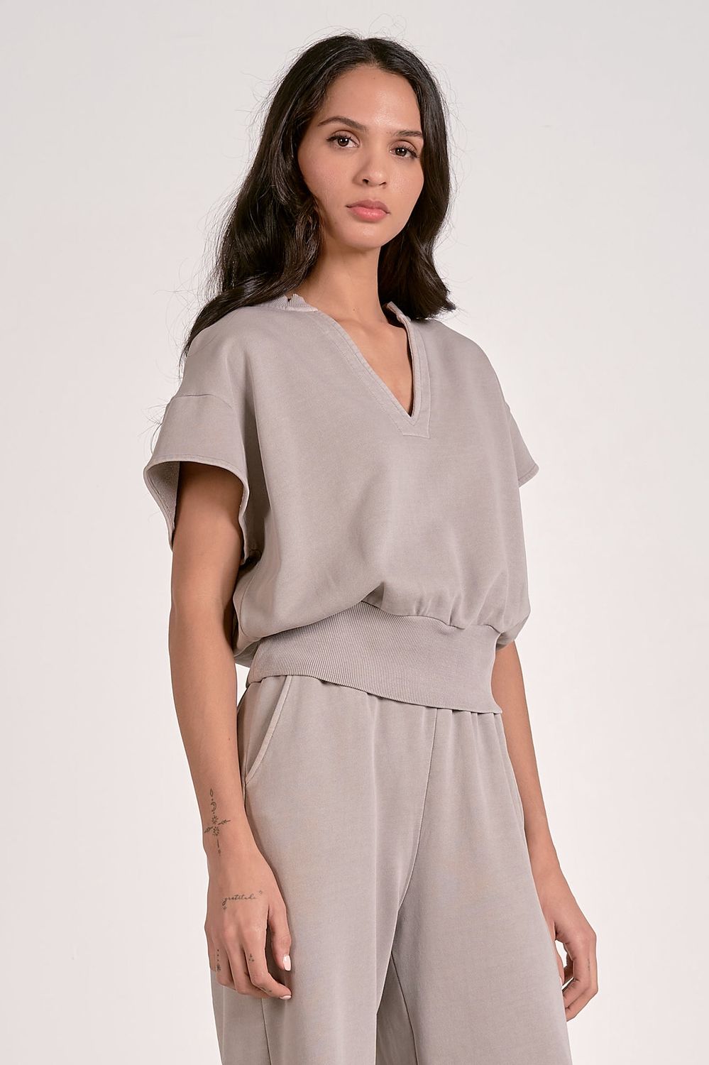 S/S V-neck Fleece