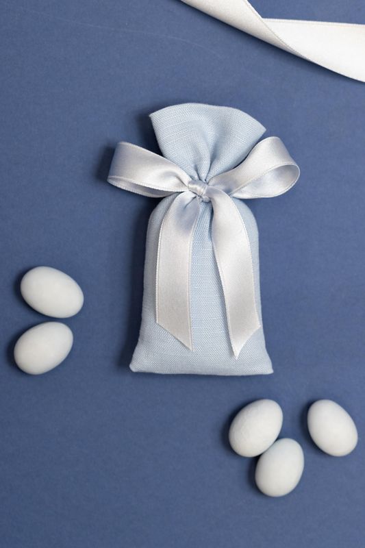 SACCHETTO BOMBONIERA TUBETTO LINO NATURALE AZZURRO ARTIGIANALE