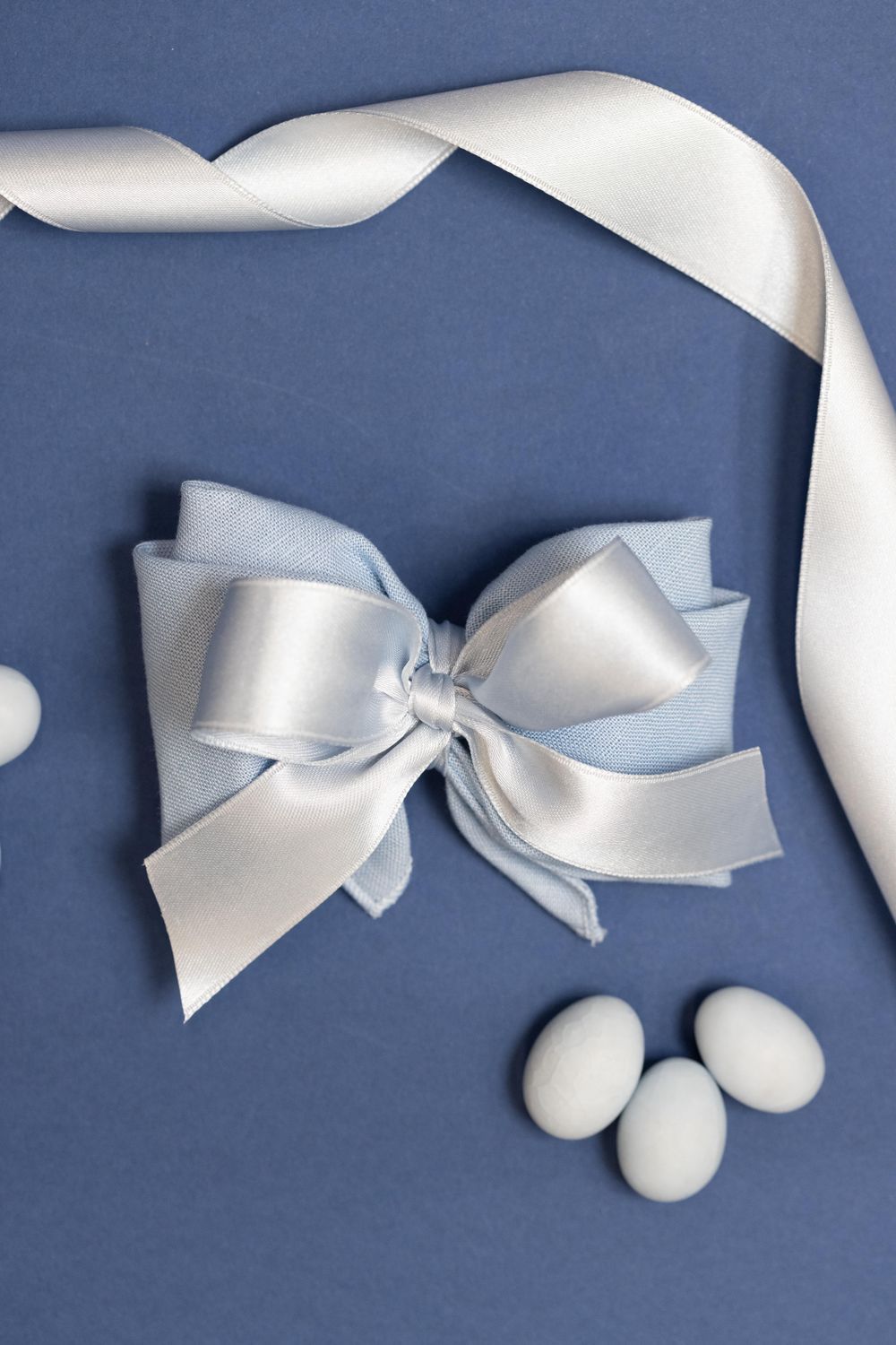 SACCHETTO BOMBONIERA LINO NATURALE AZZURRO ARTIGIANALE