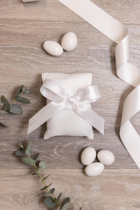 BUSTINA BOMBONIERA COTONE BIANCO ARTIGIANALE