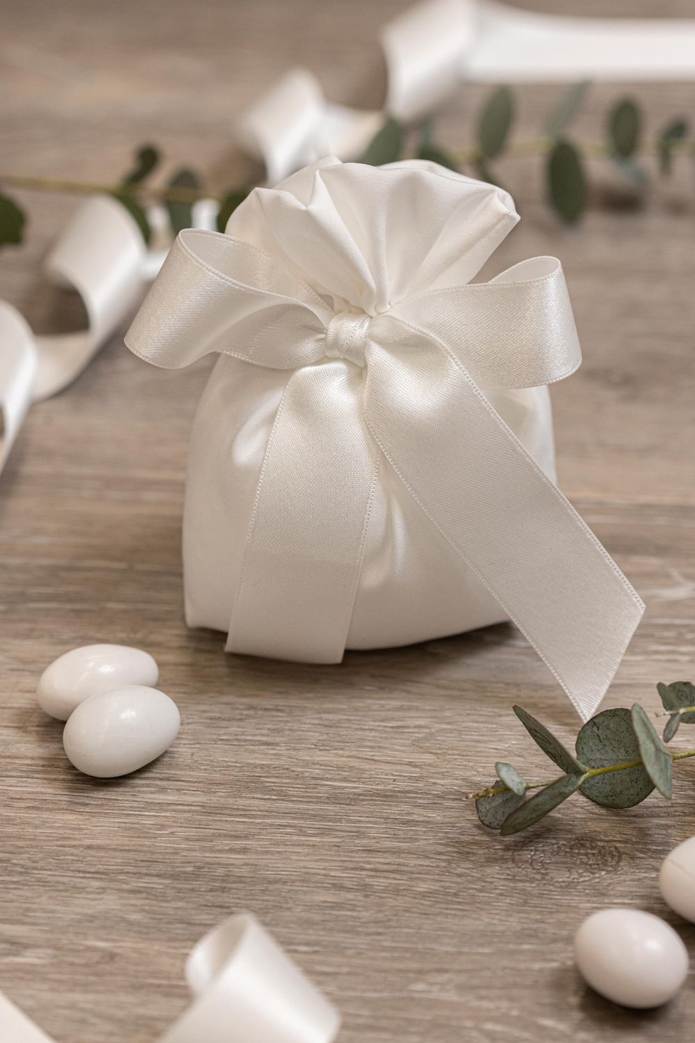 SACCHETTO BOMBONIERA GRANDE IN SETA BIANCA ARTIGIANALE