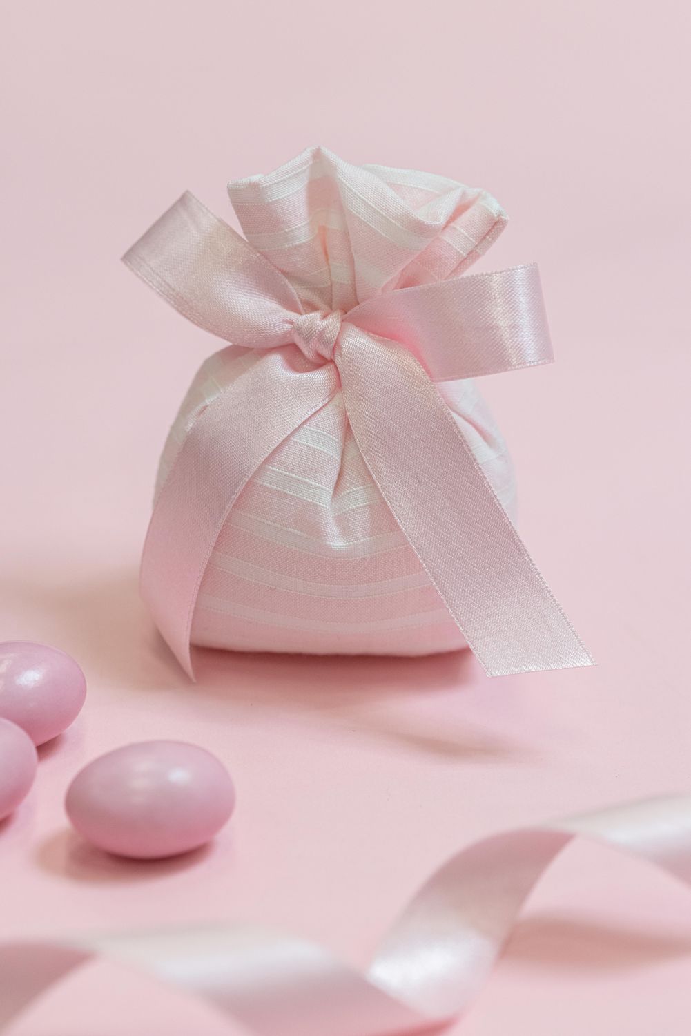 SACCHETTO BOMBONIERA IN COTONE RIGATO ROSA E BIANCO ARTIGIANALE