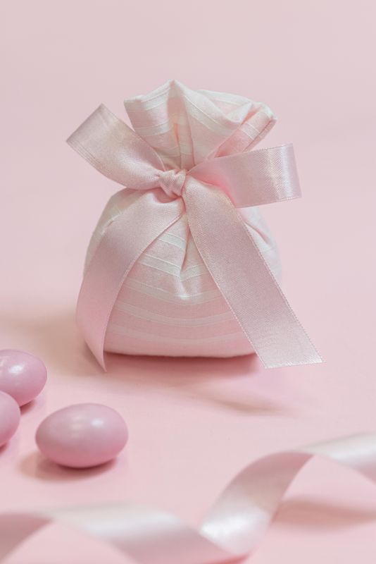 SACCHETTO BOMBONIERA IN COTONE RIGATO ROSA E BIANCO ARTIGIANALE