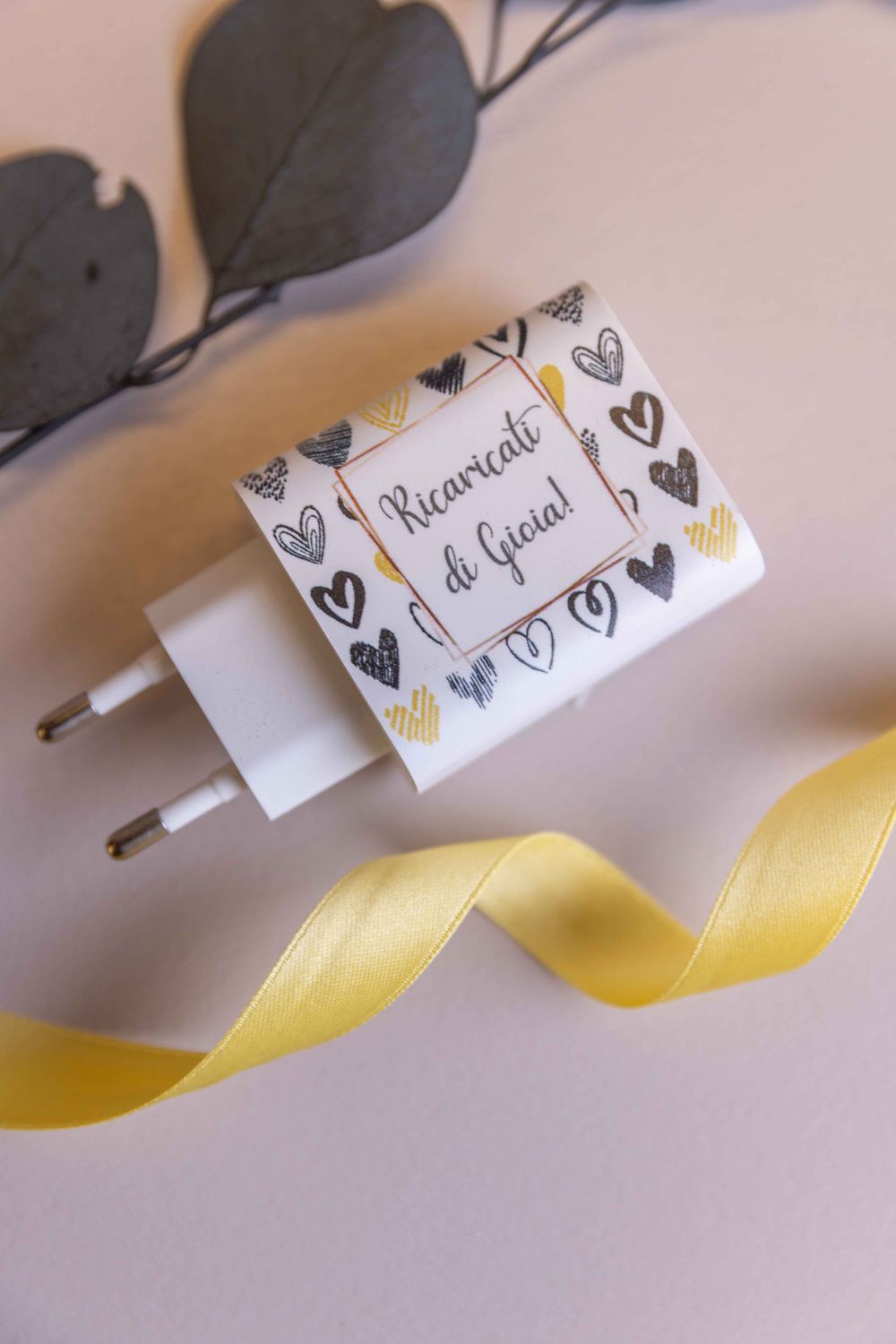 CARICA BATTERIE UNIVERSALE