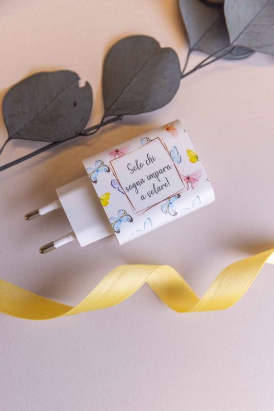 CARICA BATTERIE UNIVERSALE