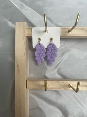 Lilac leaves