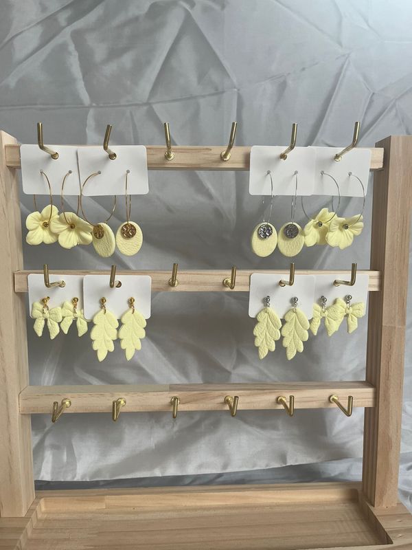hello yellow spring collection