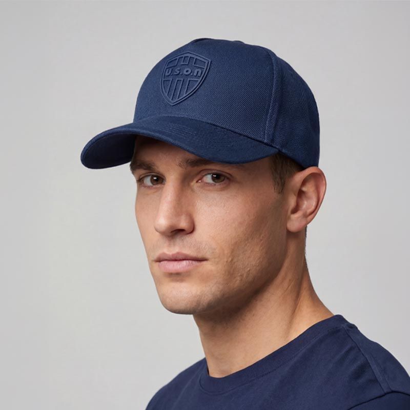 CASQUETTE LOGO PVC