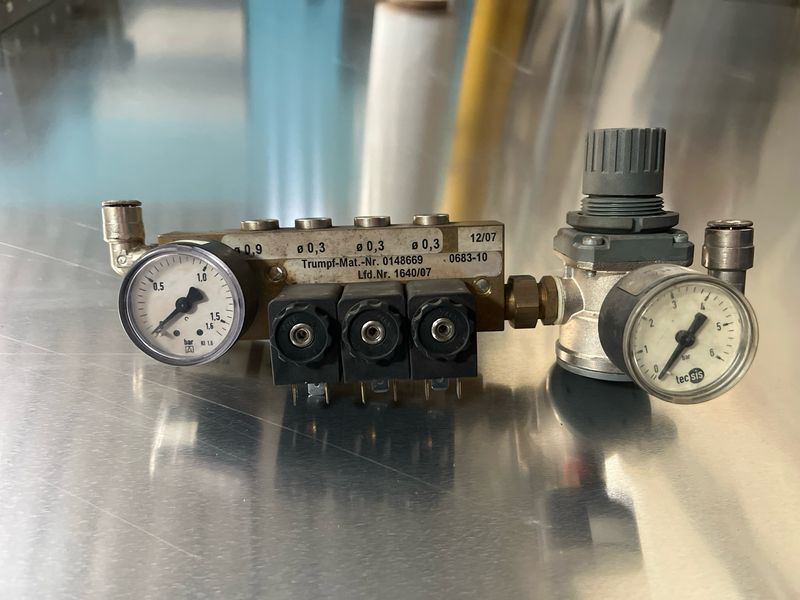 VALVE BLOCK, (WITHOUT PLUG)