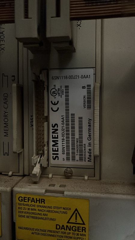 SIEMENS 6SN1118-0DK21-0AA1