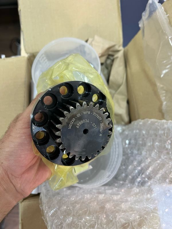 Pinion cpl. / Ritzel kpl.