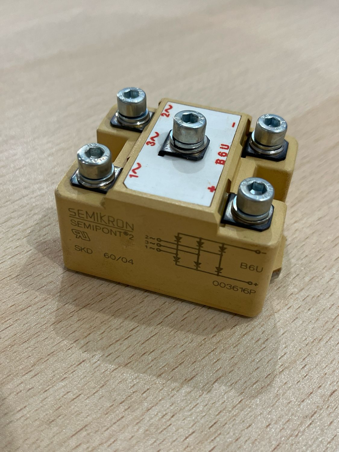 SEMIKRON SKD 60/04 POWER BRIDGE RECTIFIER 3PHASE SEMIPONT 003616P B6U SEMIKRON SKD 60/04 POWER BRIDGE RECTIFIER 3PHASE SEMIPONT 003616P B6U