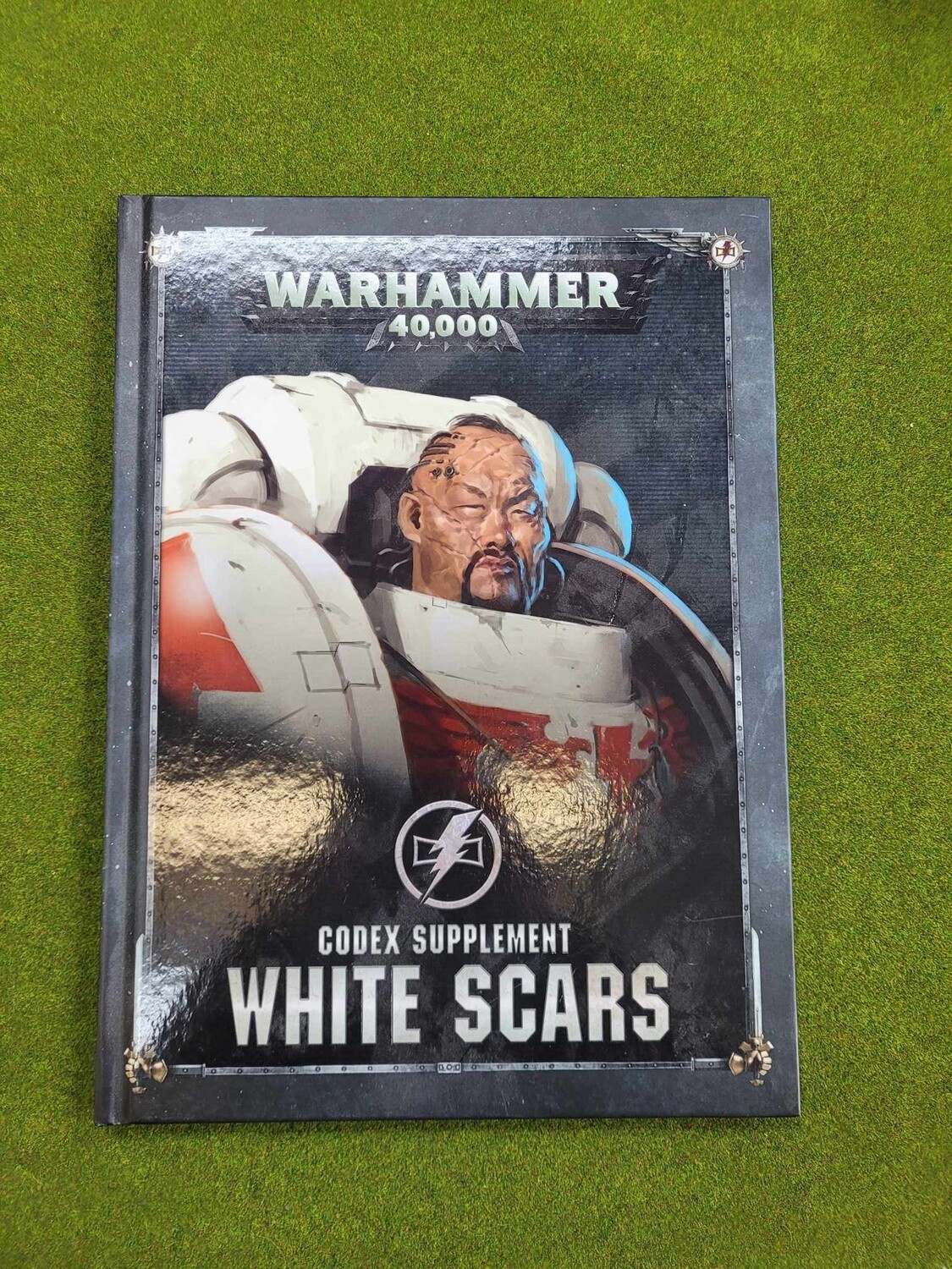 Warhammer 40k: 8th Edition - White Scars Supplement