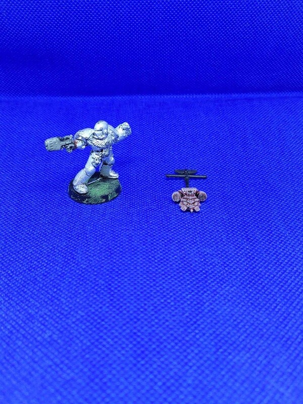 Space Marine Captain with Power Fist (1990)