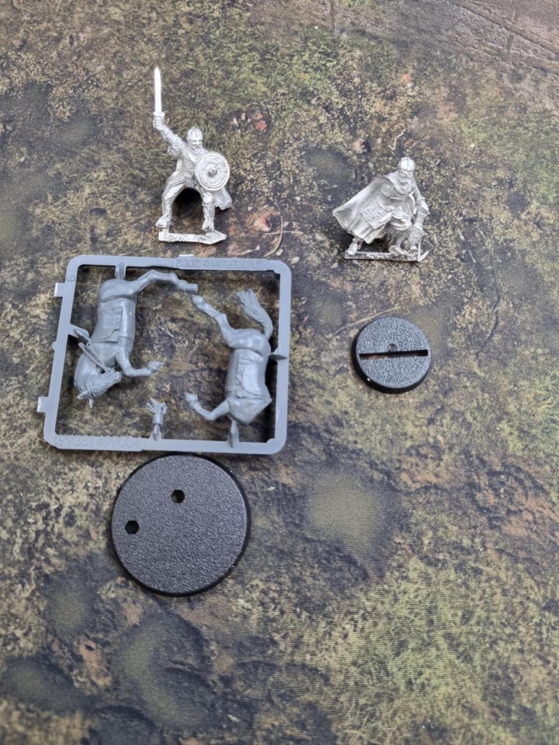 Mounted and Dismounted Captain of Rohan (Metal)