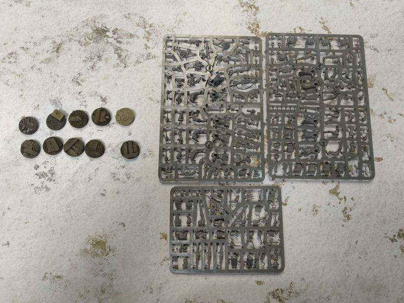 Death Korps of Krieg (w/ x10 Resin Trench bases)