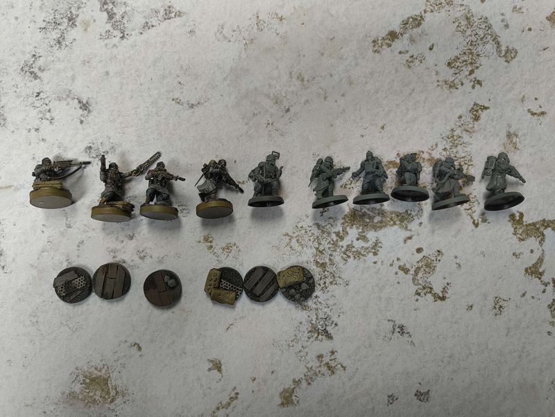 x10 Death Korps of Krieg (Resin Trench bases)