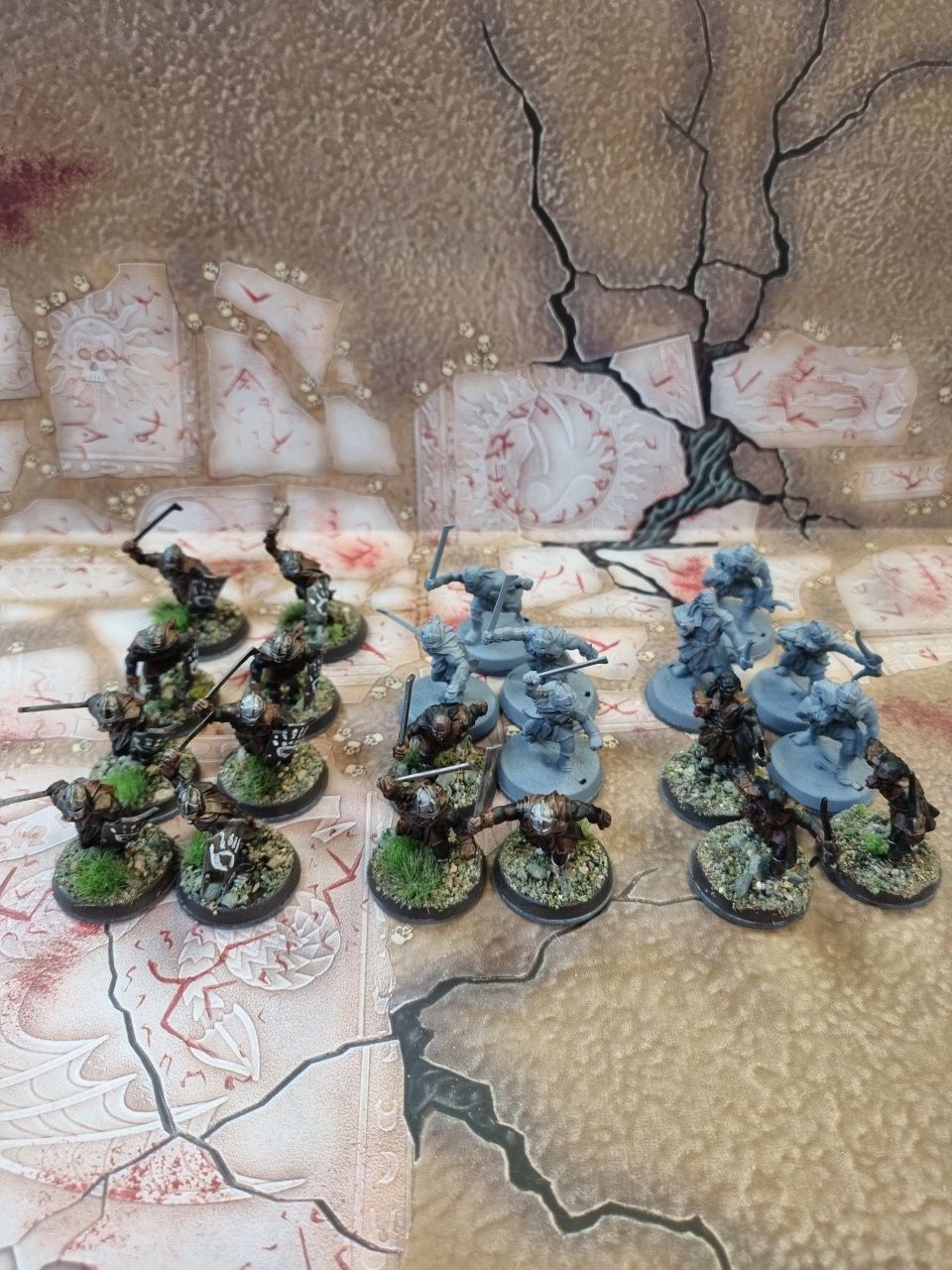 MESBG: Uruk-Hai Scouts (x9 Sword/Shield - x7 Sword - x8 Bow)