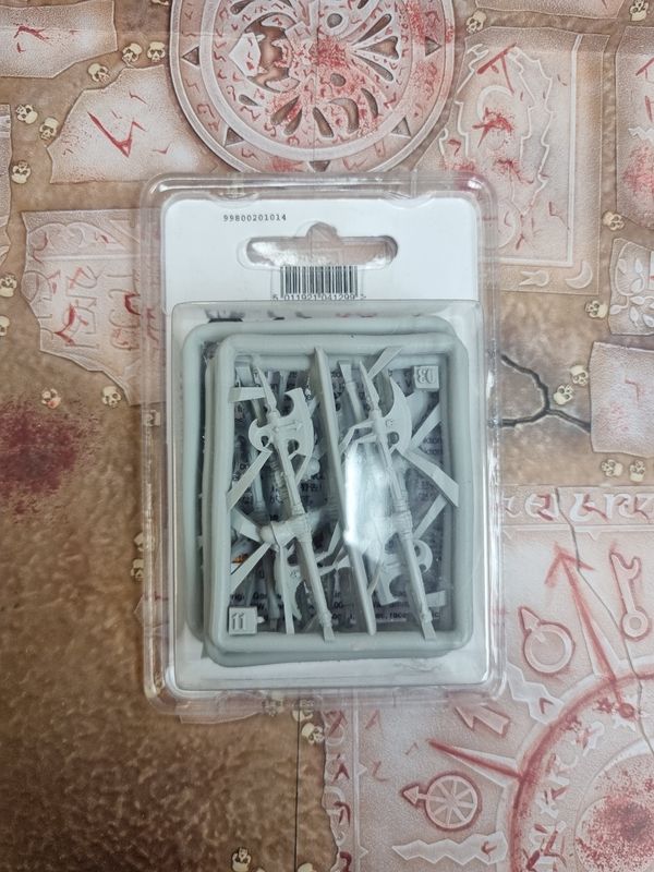 Chaos Warriors Halberd Upgrades (x8 - Finecast)