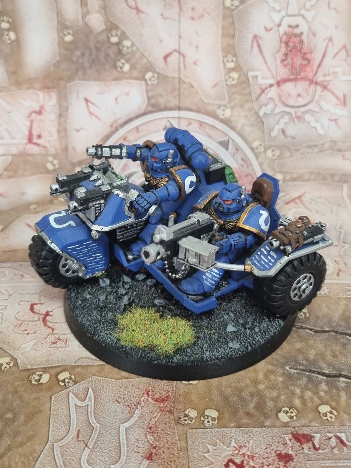 Space Marines Attack Bike (Ultramarines)