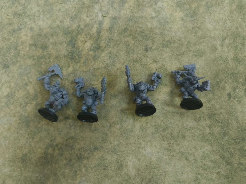 Warhammer 40,000 Orks: Ork Nobz (x4)