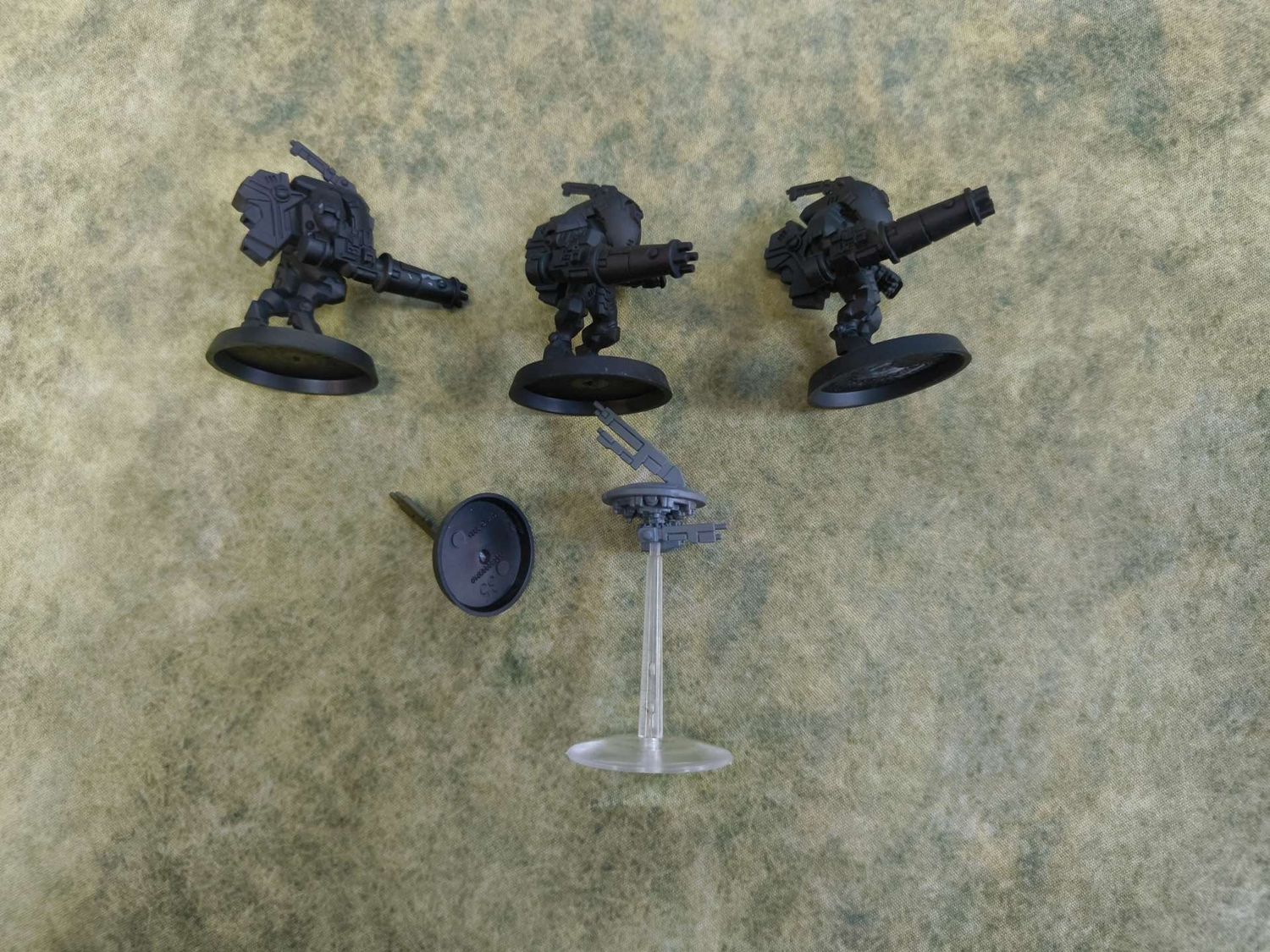 T&#39;au Empire: Stealth Battlesuits (x3)
