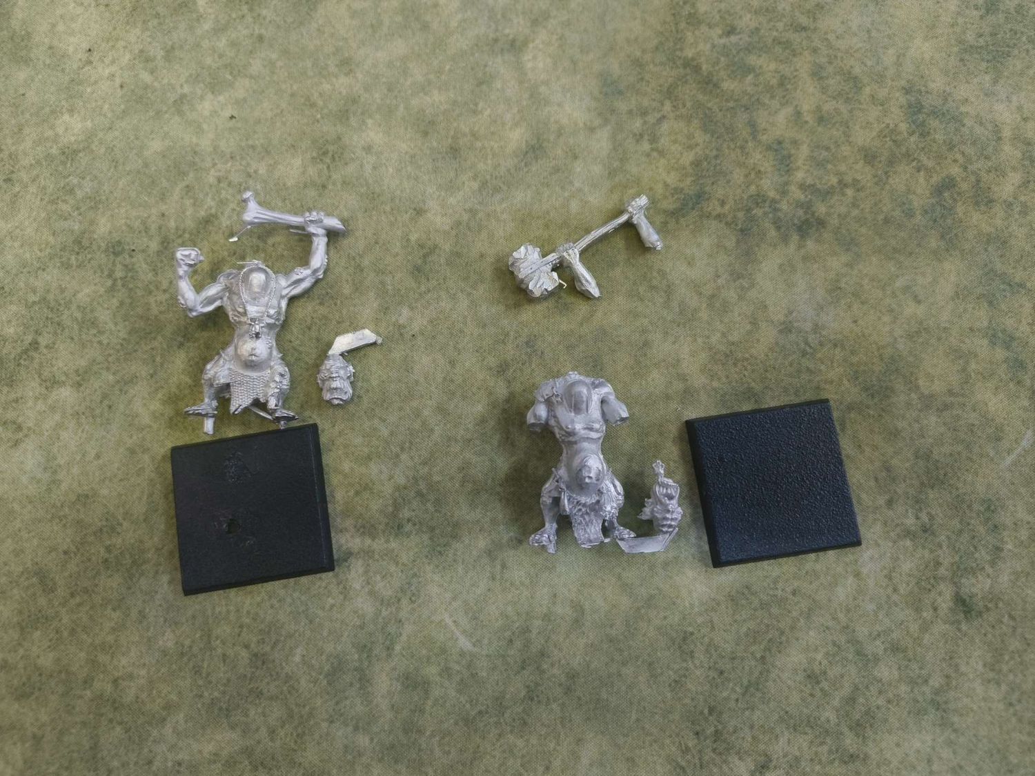 Warhammer Fantasy Battles: Common Trolls (x2 - Metal)