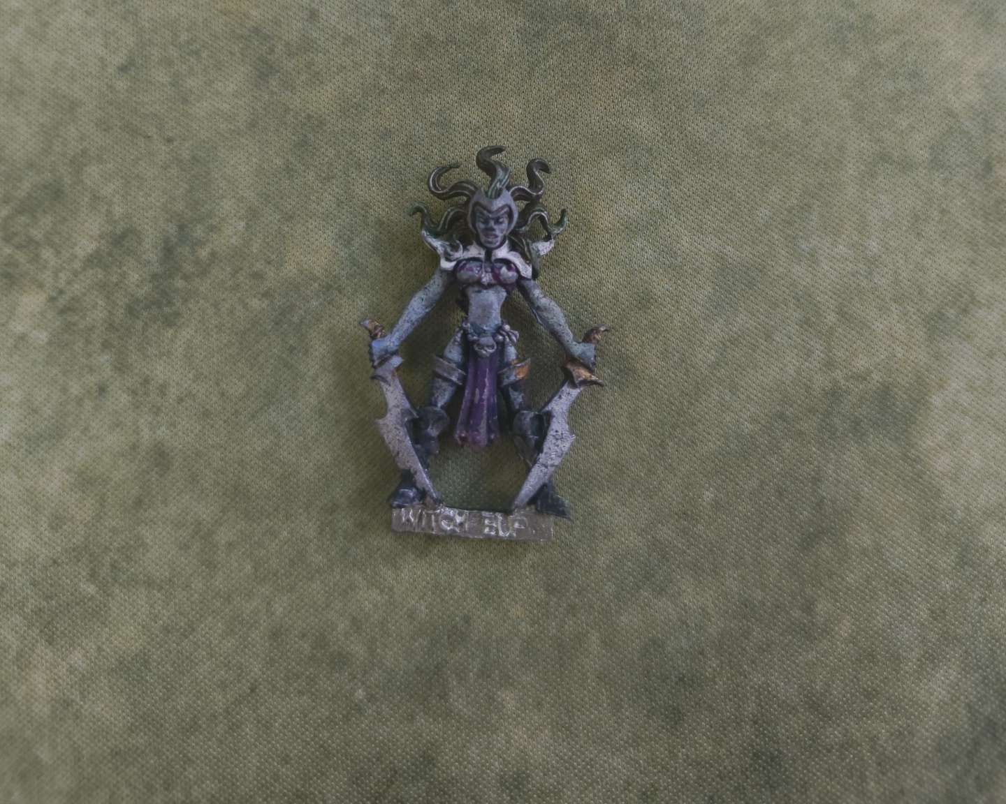 Warhammer Fantasy Battles: Dark Elves - Witch Elf (Metal)