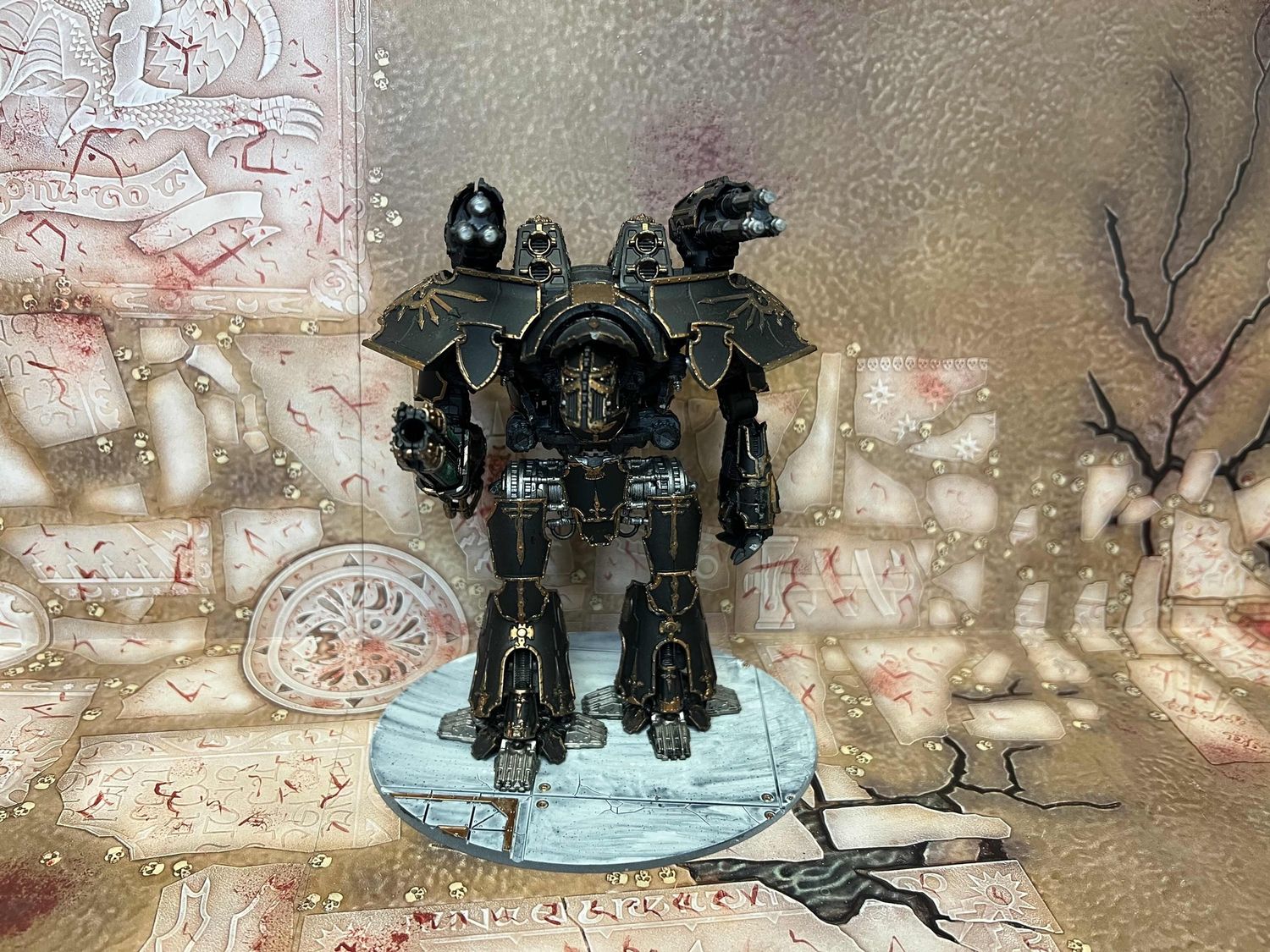 Adeptus Titanicus: Warlord Titan with Plasma Annihilator and Power Claw