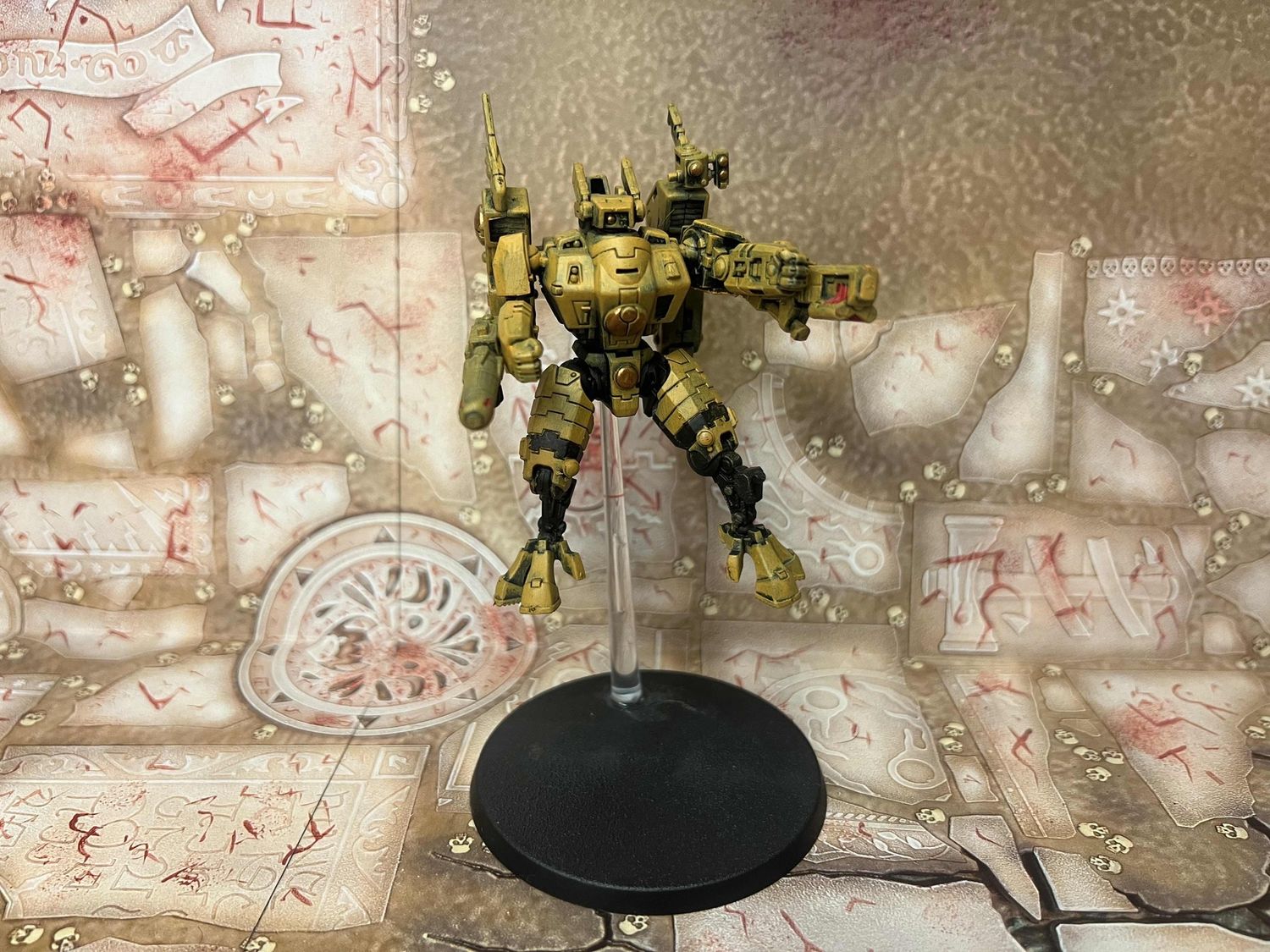 Tau Empire: Battlesuit Commander with Cyclic Ion Blaster and Plasma Rifle