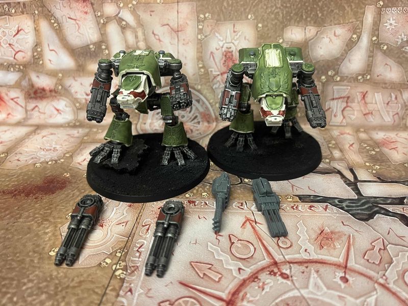 Adeptus Titanicus: Warhound Titans with Magnetised Weapons (x2)