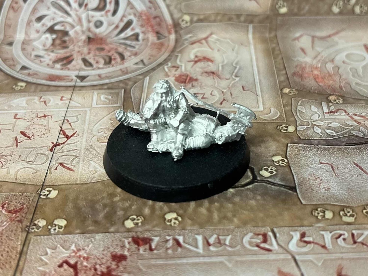 The Fellowship: Gimli on Dead Uruk  (Metal)