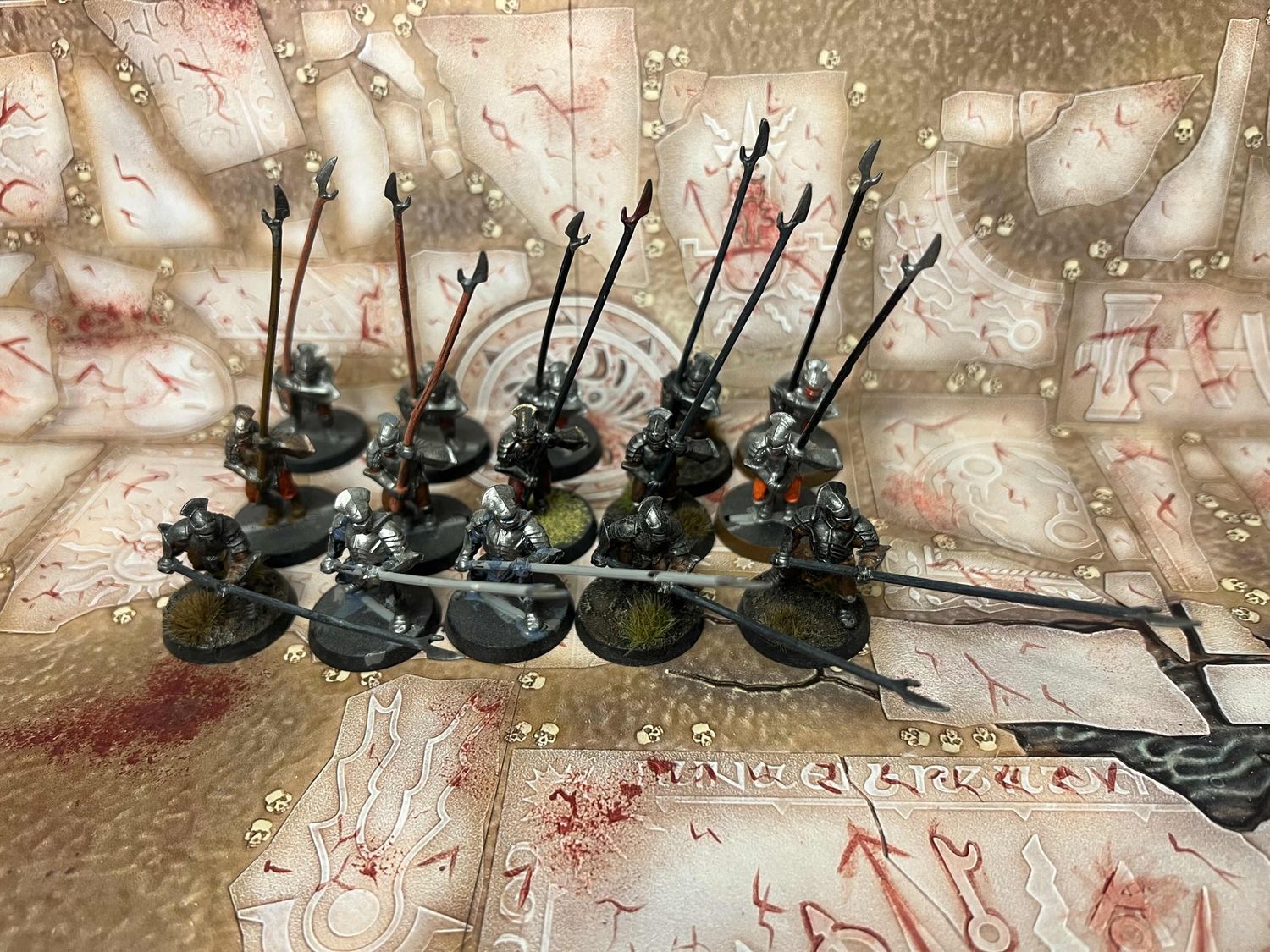 Isengard: Uruk-Hai Warriors  (w/Pikes x15)