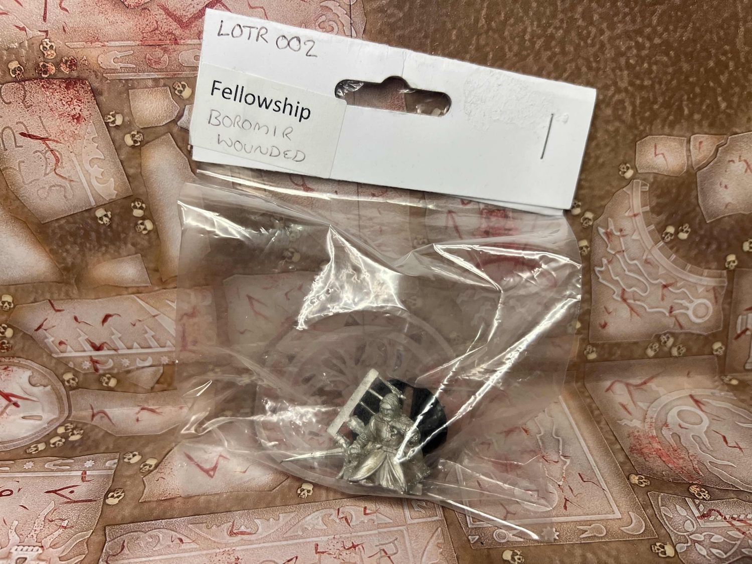 The Fellowship: Dying Boromir from Ambush at Amon Hen (Metal)