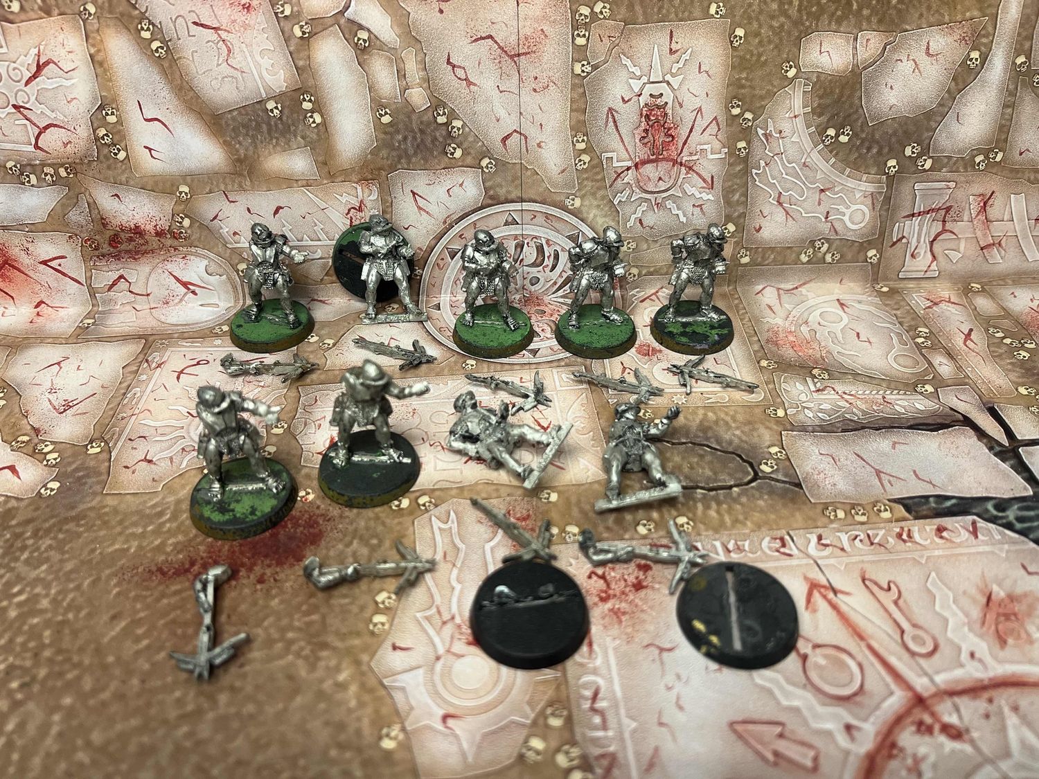 Isengard:Uruk-Hai Crossbowmen (x9 - Metal)