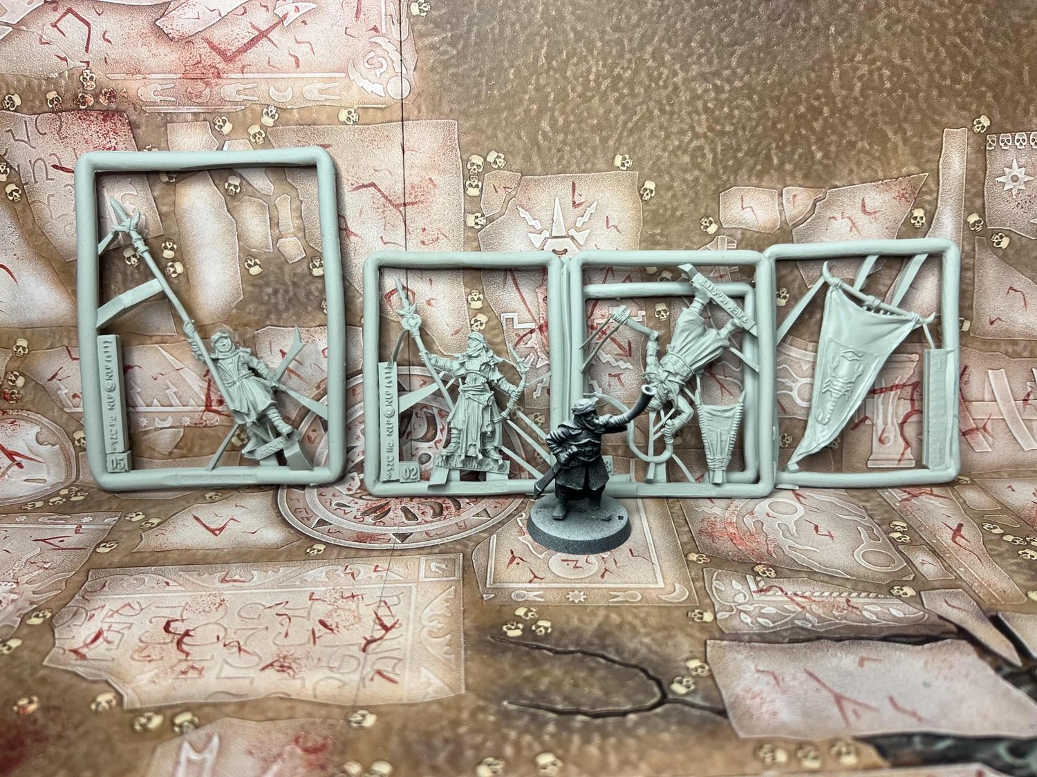 Haradrim Commanders (Horn Built and Primed)