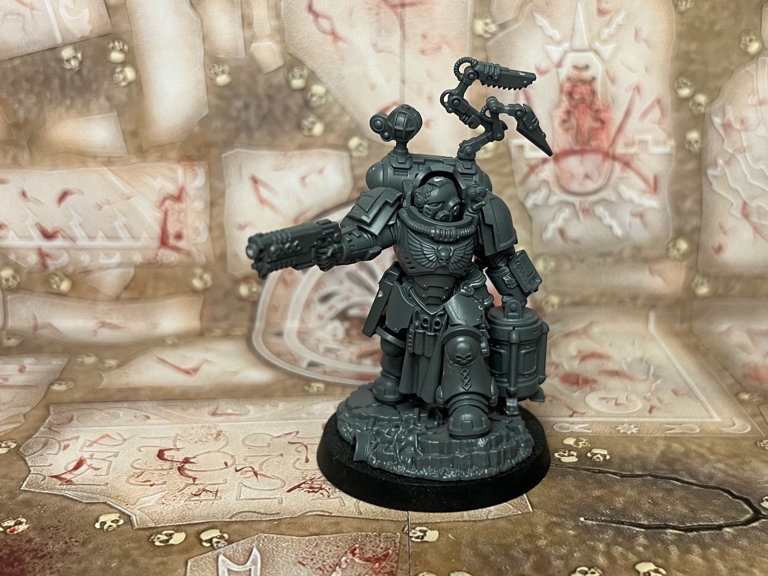 Space Marines: Apothecary Biologis