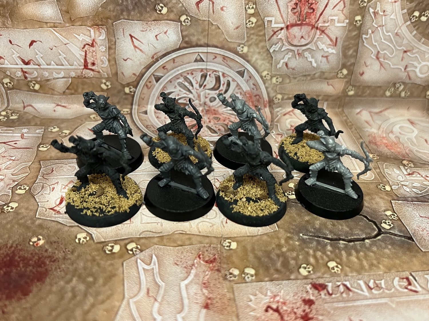 MESBG: Moria Goblins w/ bows (x8), Name: Goblin archers (Partially Primed)